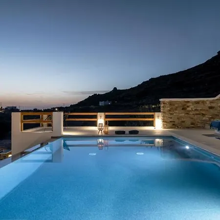 Naxos Skyline Luxury *