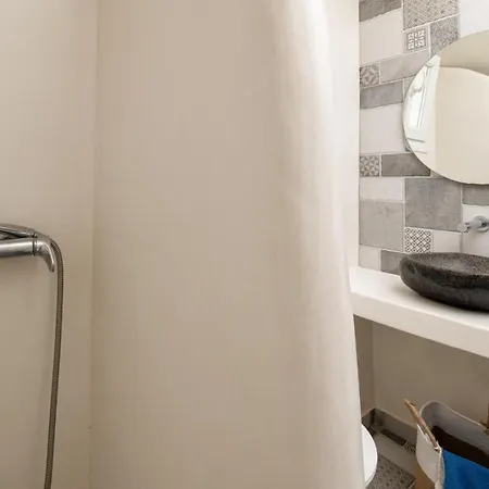 Naxos Skyline Luxury *