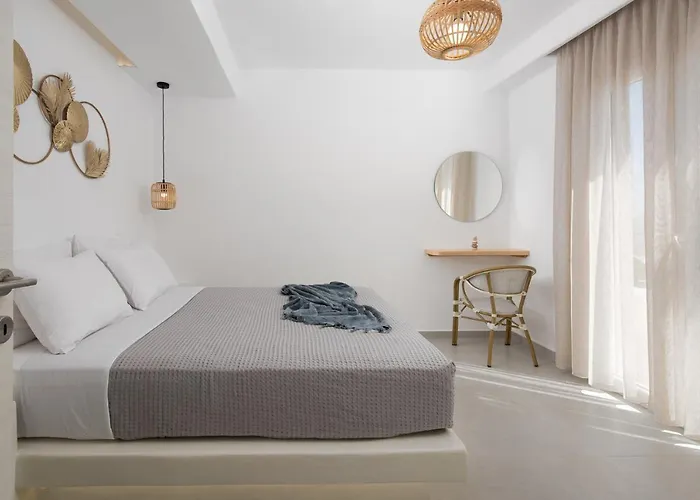 Naxos Skyline Luxury *