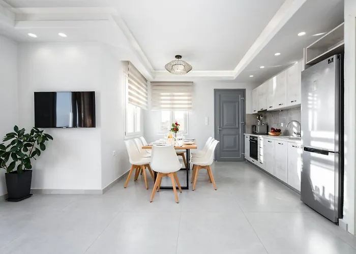 Naxos Skyline Luxury *