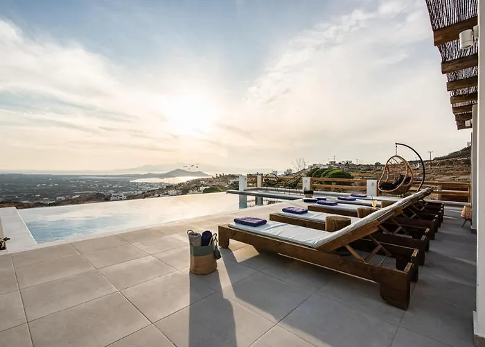 Naxos Skyline Luxury *